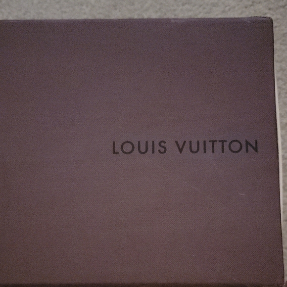 Elegant Black and Brown Women's Heels - Picture 2 of 6